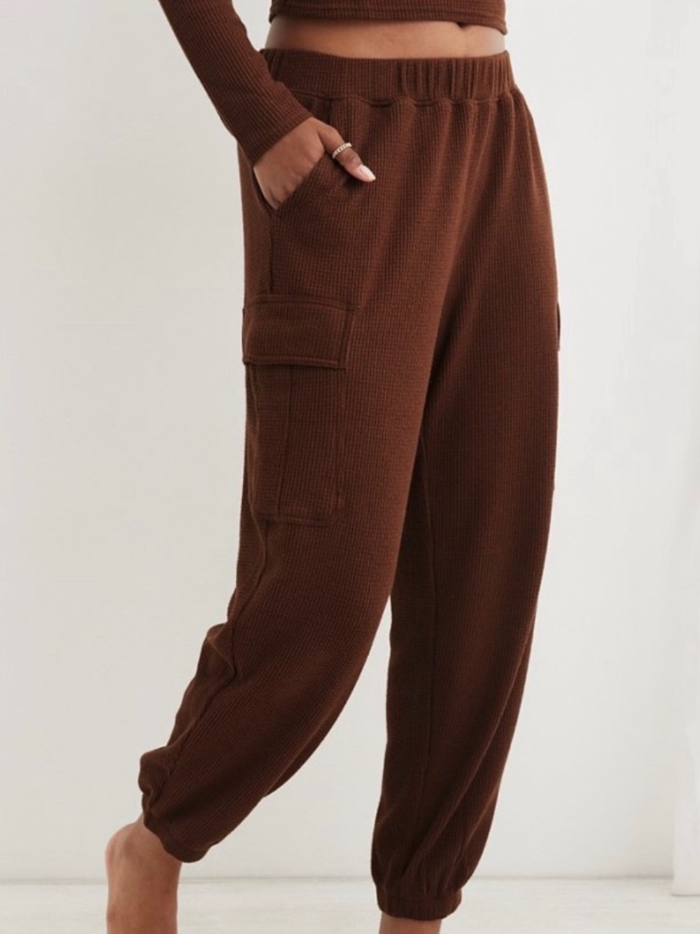 Aerie SET Traveller Waffle Knit Jogger Top Size Medium - Picture 1 of 8